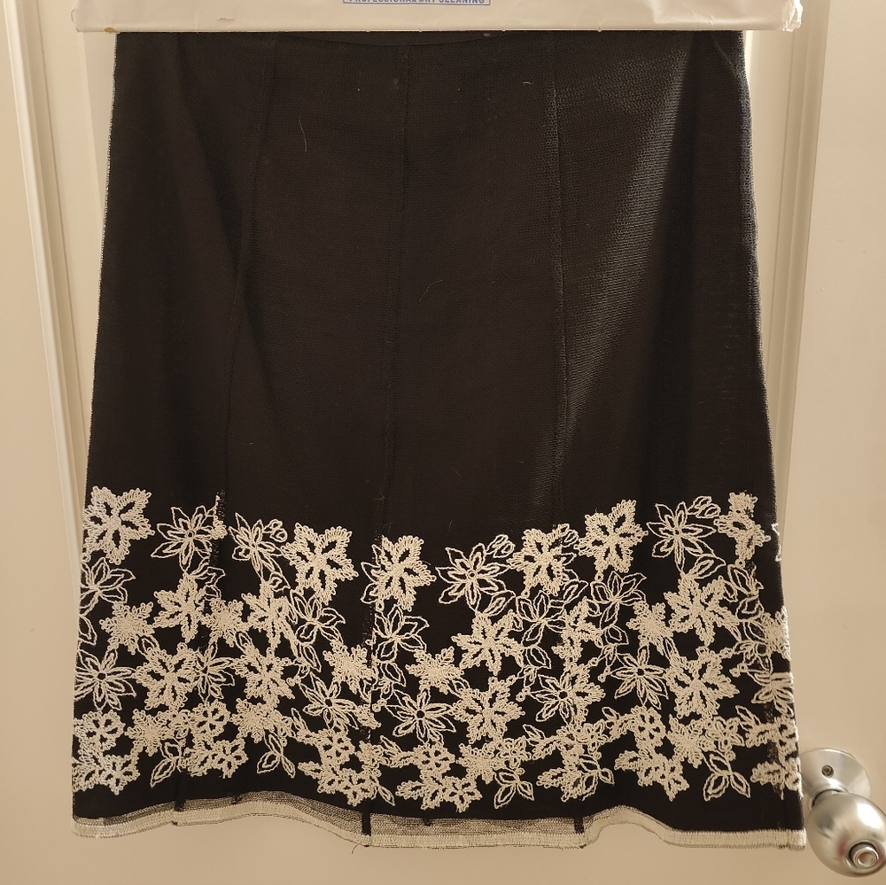White House Black Market skirt